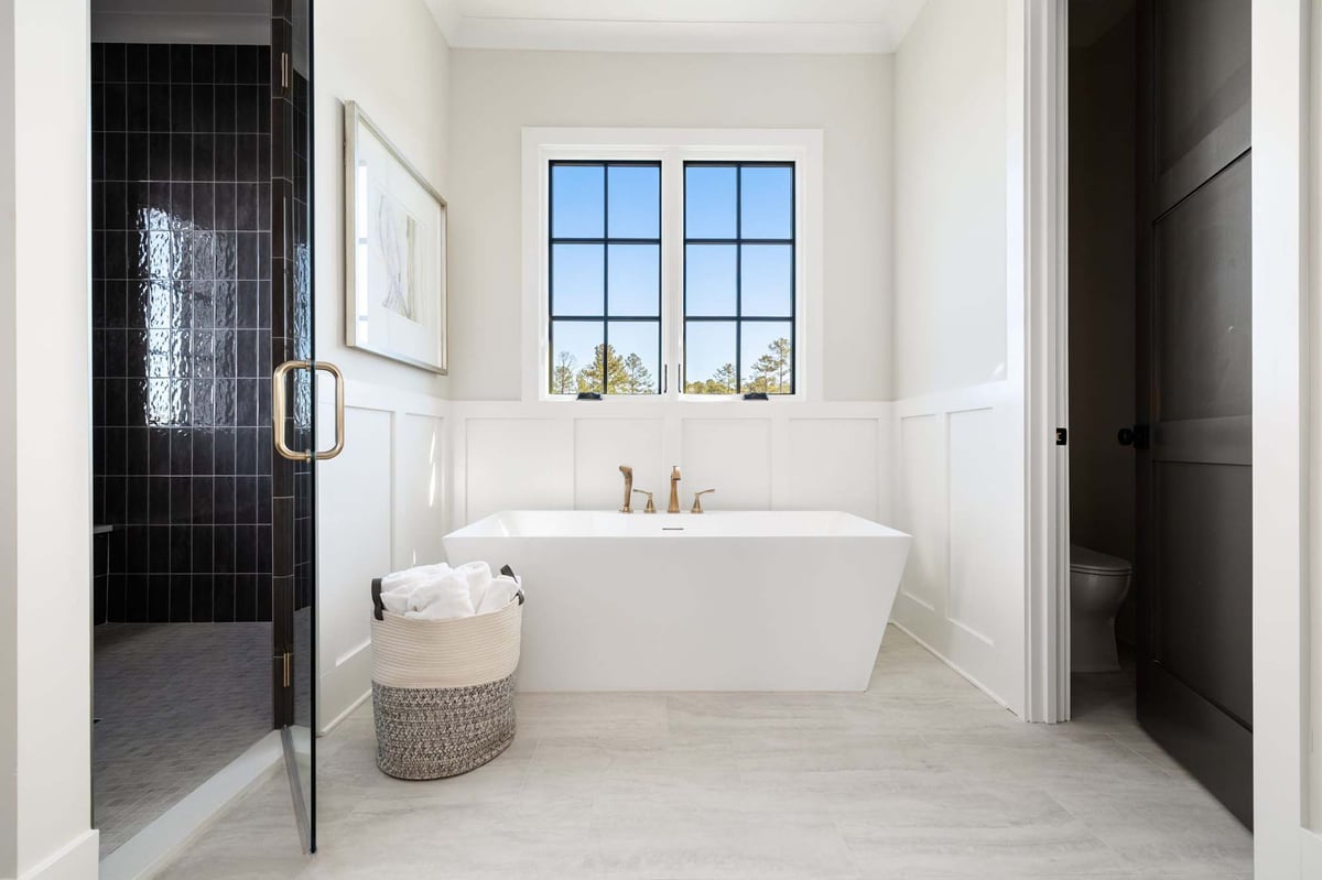 atlanta custom home bathroom with large tub